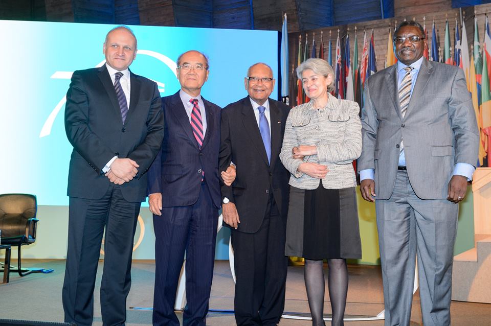 Memorial Photo after the 38th session of the General Conference "Dr Mohamed Sameh Amr, actual President of UNESCO, actual President of General Conference and former Presidents of UNESCO"